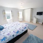 Grangegeeth 3*